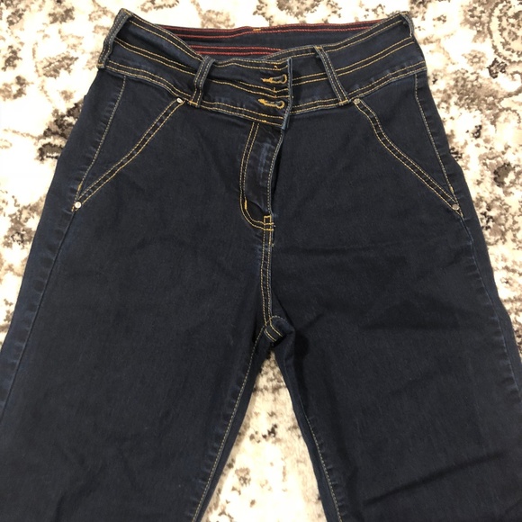 Let’s Get Retro Jeans - Picture 4 of 6